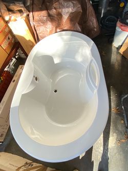 Jetted Tub- White -New