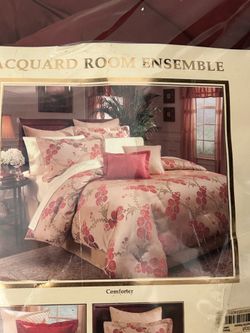 Jacquard 24 piece comforter set Maroon color Queen size