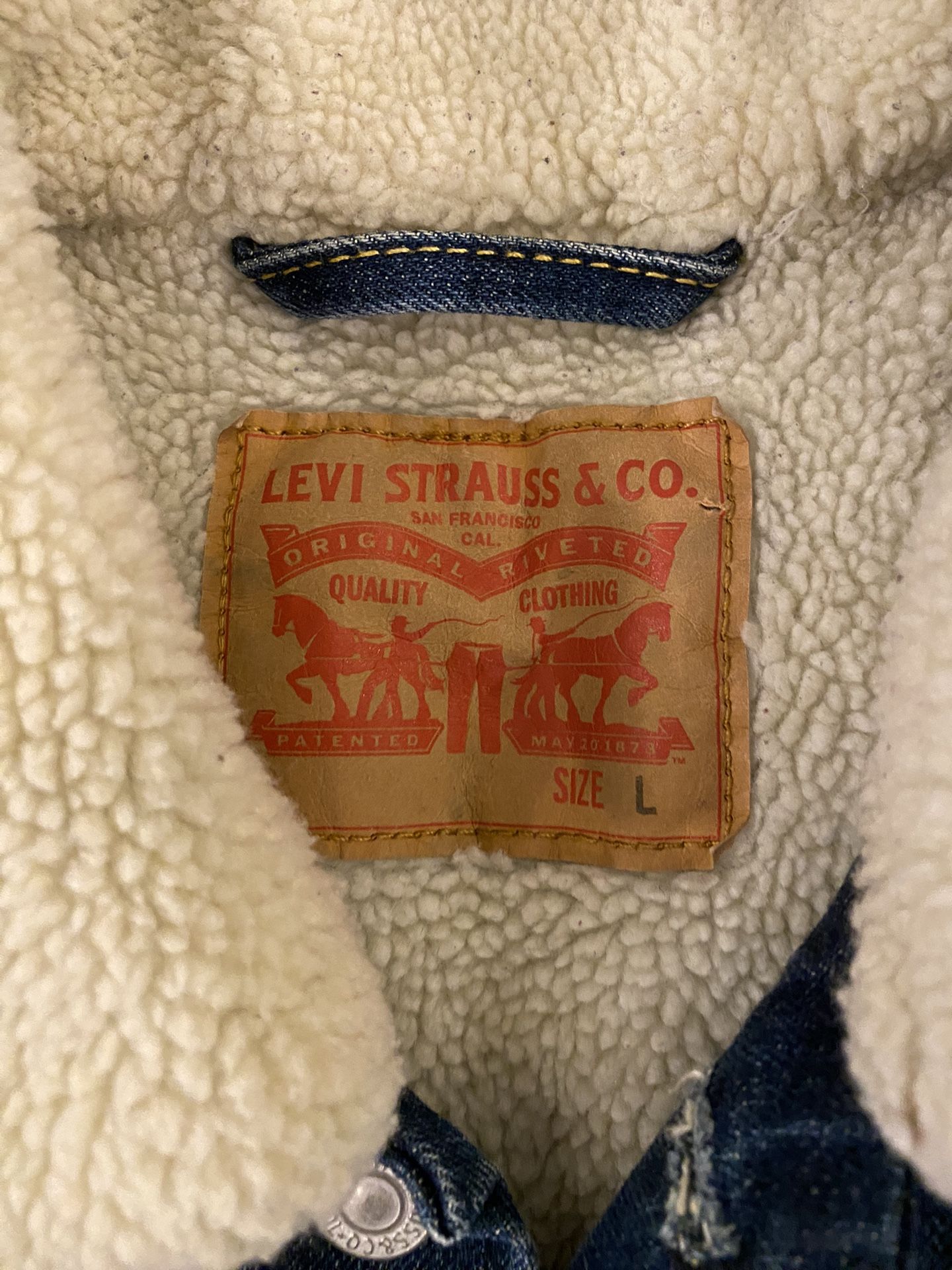 Vintage Levi's Sherpa Lined Blue Jean Jacket Size large