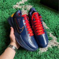 Kobe 5 "Caitlyn Clark Indiana Fever" Sz: 5