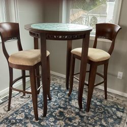 Pub Table Super Condition With 2 Stools 