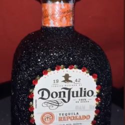 Custom Party Decorations 🍾