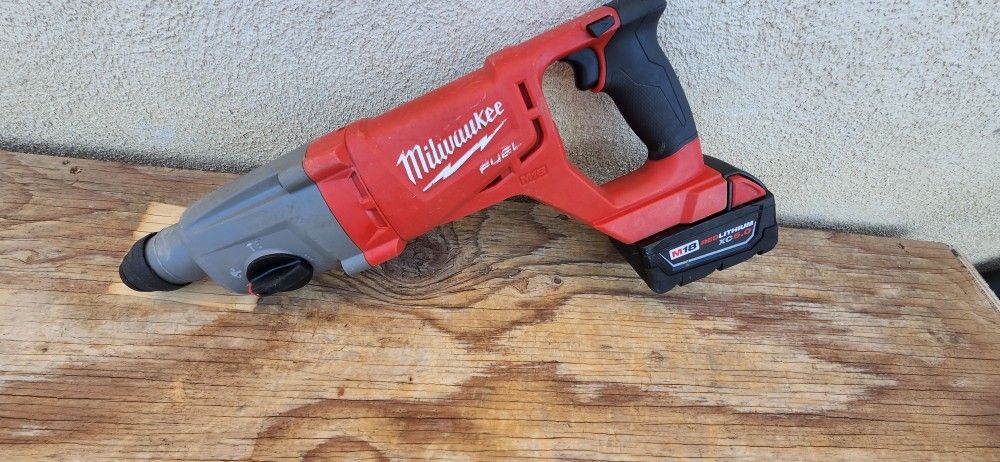 Milwaukee Rotary Hammer Fuel M18 Battery 5ah