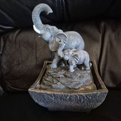 Plastic Water Fountain Elephant &baby Elephant