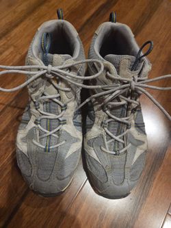 Northface hiking boots - Boys 5/ Women's 7