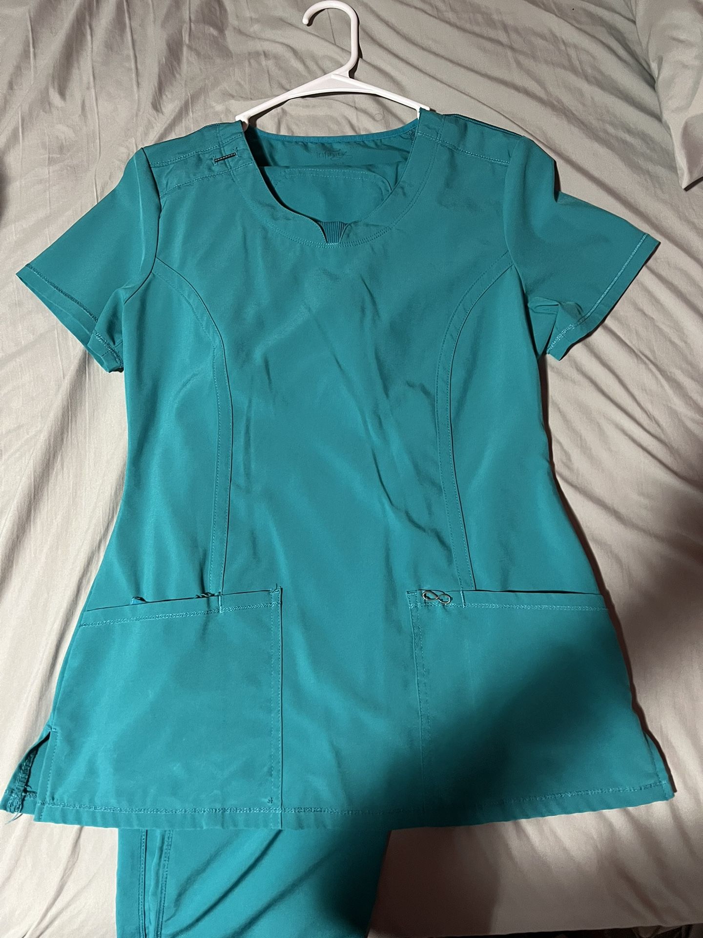 Cherokee Infinity Scrubs Size XS