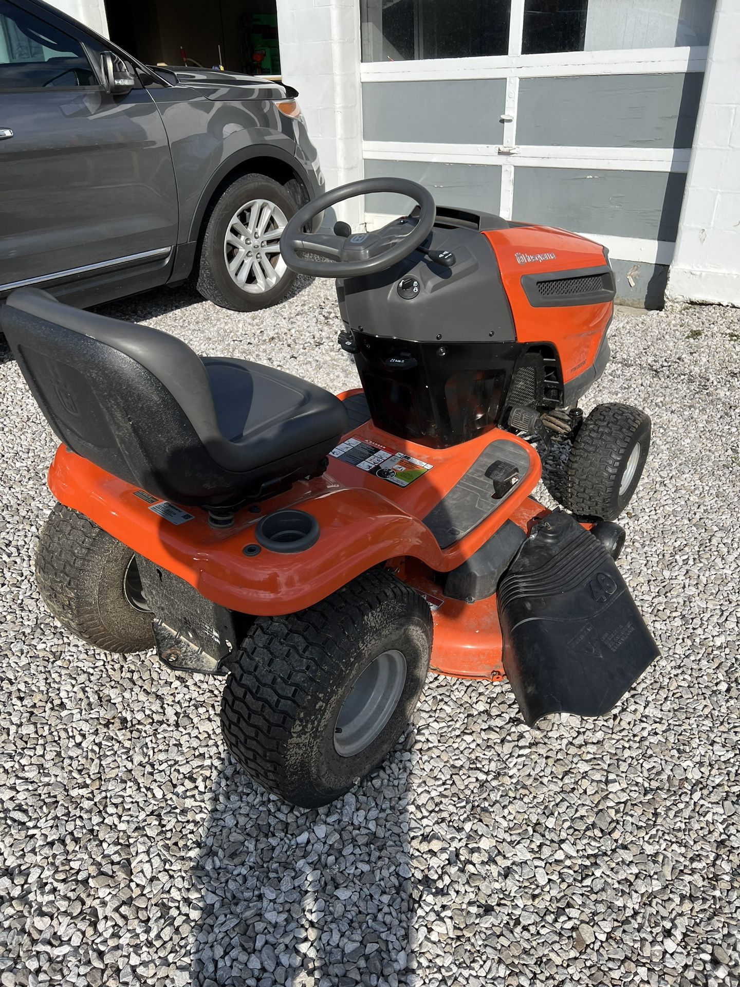 2022 Husqvarna YTH22V46 Riding Mower for Sale in New Albany, IN OfferUp
