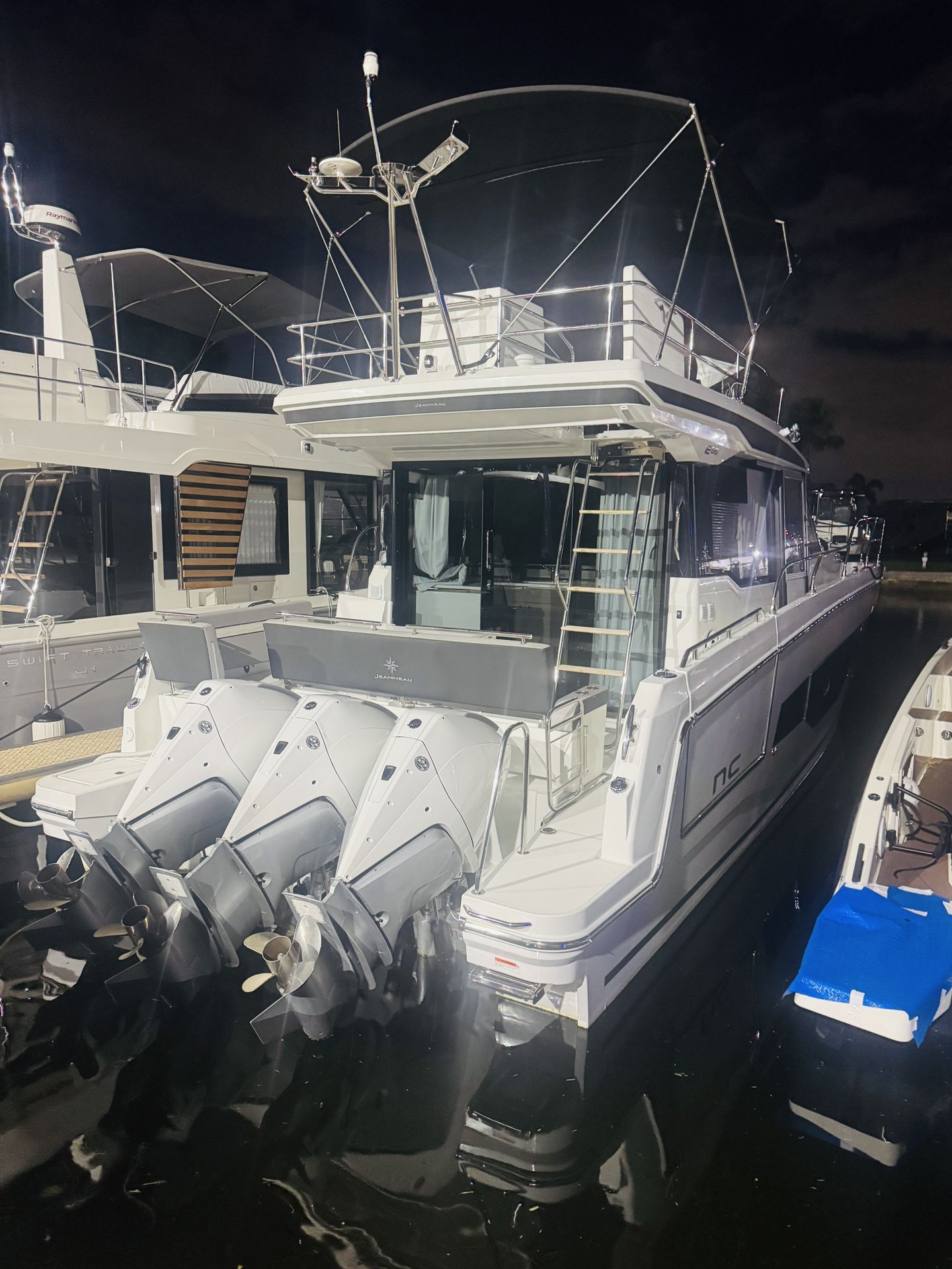 2025 Jeanneau 1295 fly