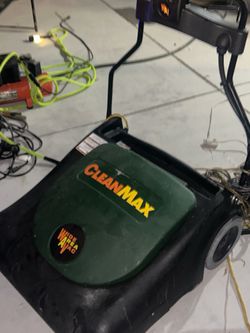 Clean Max wide area vacuum Wide pick up commercial grade vacuum