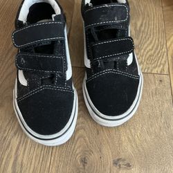 Vans Kid Size 12 (Black & White)