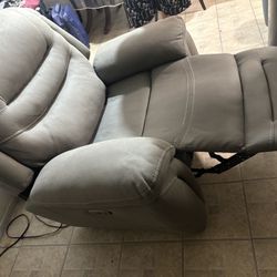 Used Electric Recliner For Sale $160