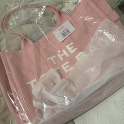 Large Marc Jacob’s Tote Seasonal Pink