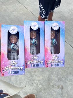 Kike Hernandez pitching bobble head