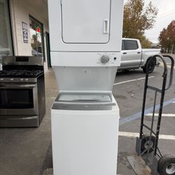 24” Whirlpool Stackable Washer & Dryer Electric Combo (High Efficiency) Warranty Included 