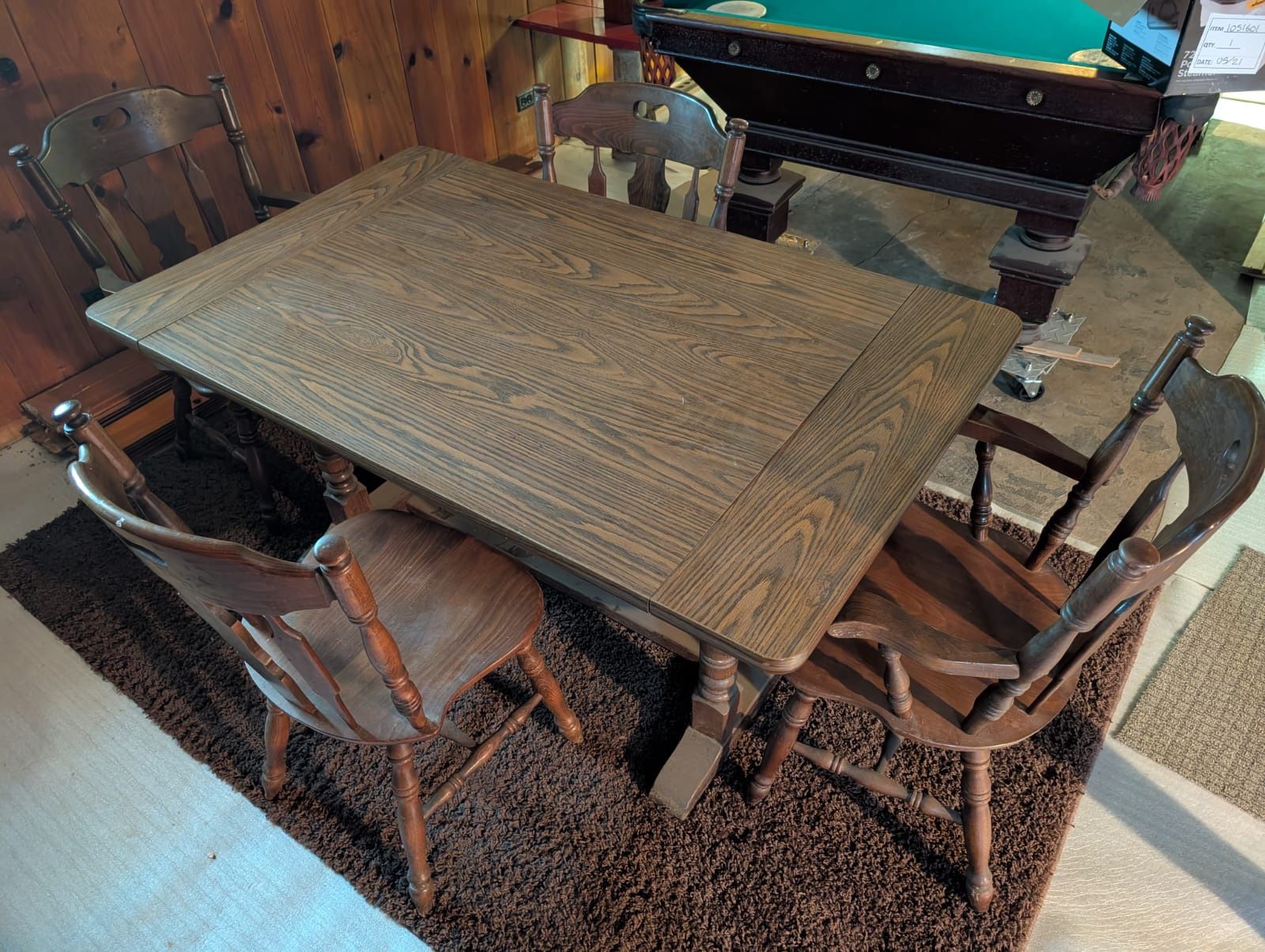 Dining table With 4 chairs 