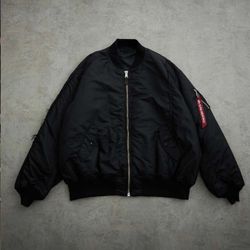 New MASTERMIND WORLD x ALPHA INDUSTRIES MA-1 Bomber Jacket Size Large  MW24C13-BL102 Black 