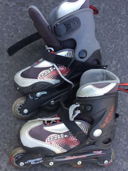 Adjustable roller blades