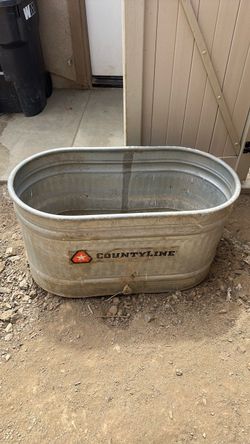 County Line 100 gal water stock tank