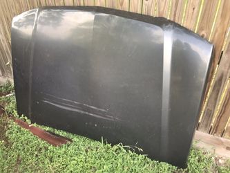 2004 Chevy hood
