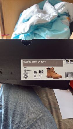 Caterpillar size9.5 for men