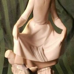 Vintage Lladro Figurine- Girl with Bunny Figure Collectible