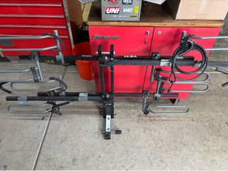 Hitch mounted bicycle racks