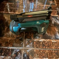Makita Nailer
