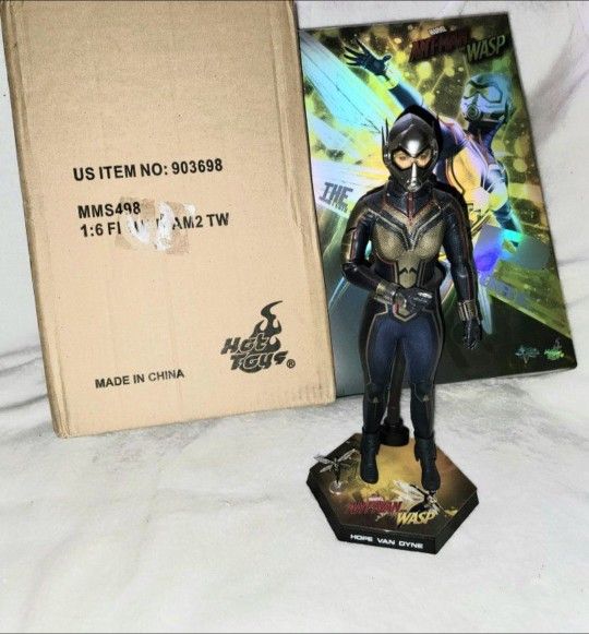 SIDESHOW HOT TOYS MARVEL THE WASP HOP VAN DYNE 1/6 SCALE FIGURE WITH ACCESSORIES AND BOX