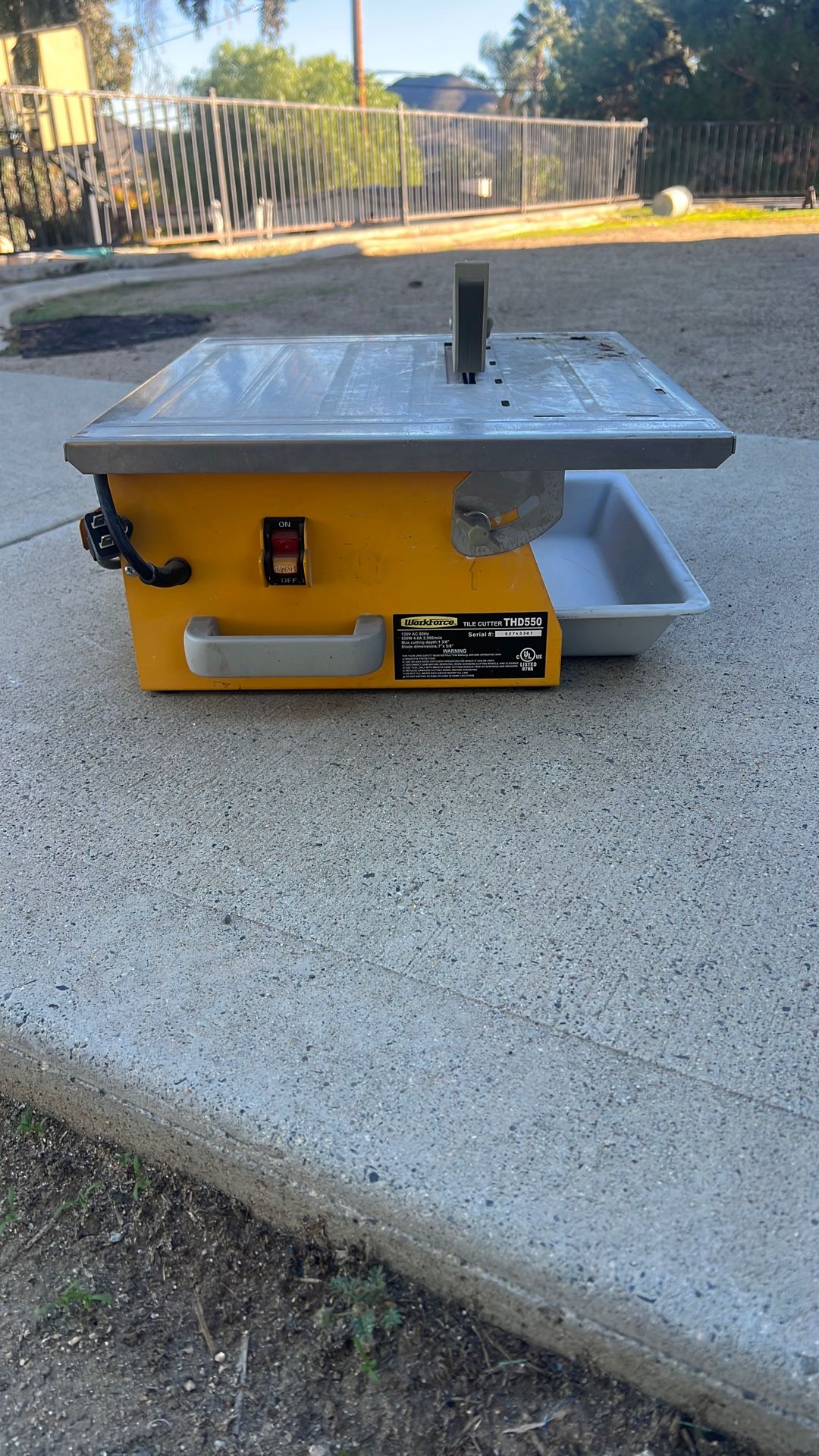 Tile saw