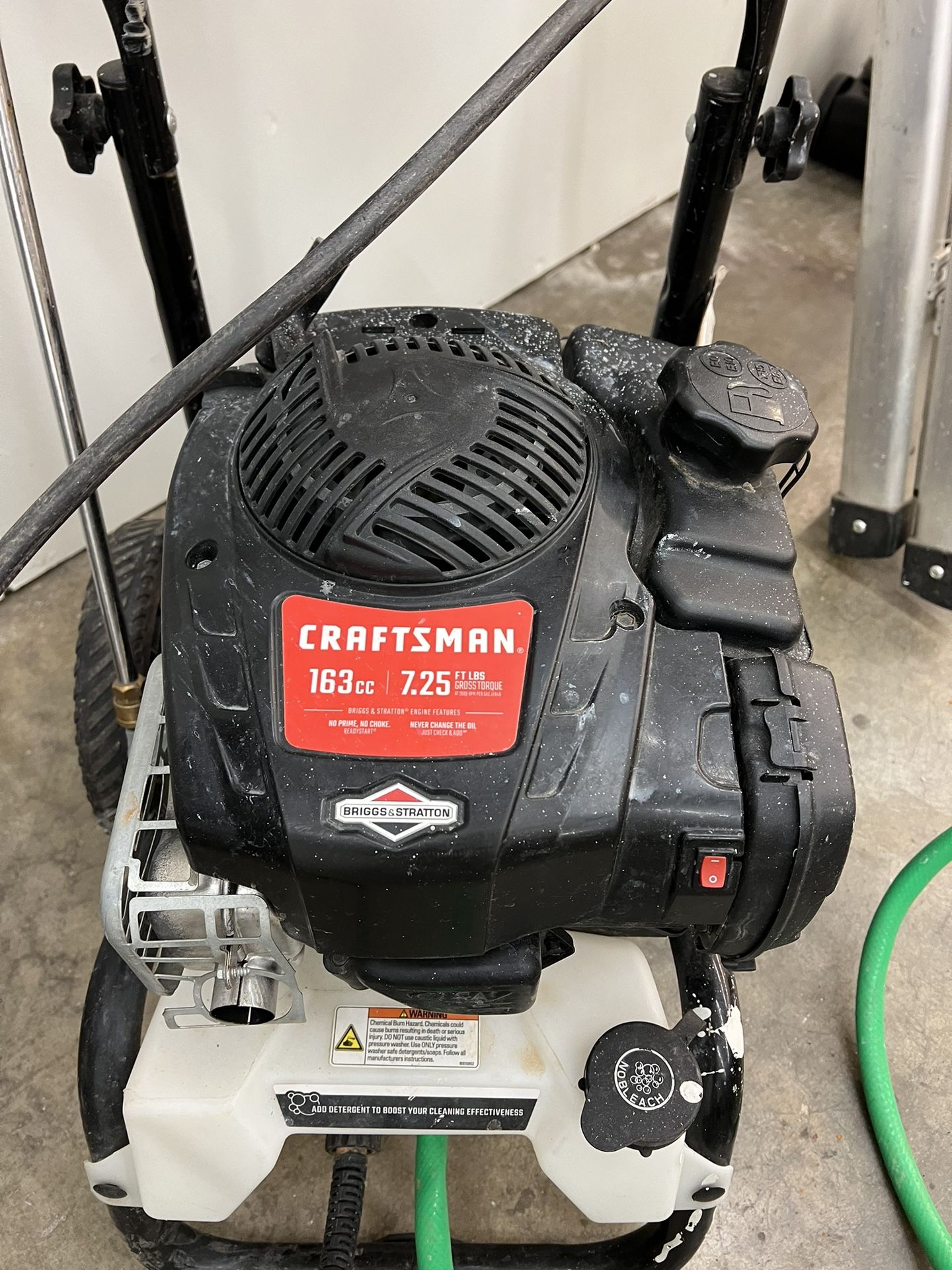 CRAFTSMAN 2800 PSI 2.3-Gallon-GPM Cold Water Gas Pressure Washer (CARB ...