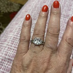 Beautiful Wedding/Engagement Ring Various Sizes 14K Gold Plated With Zircon Stones