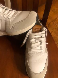 Men’s leather sneakers