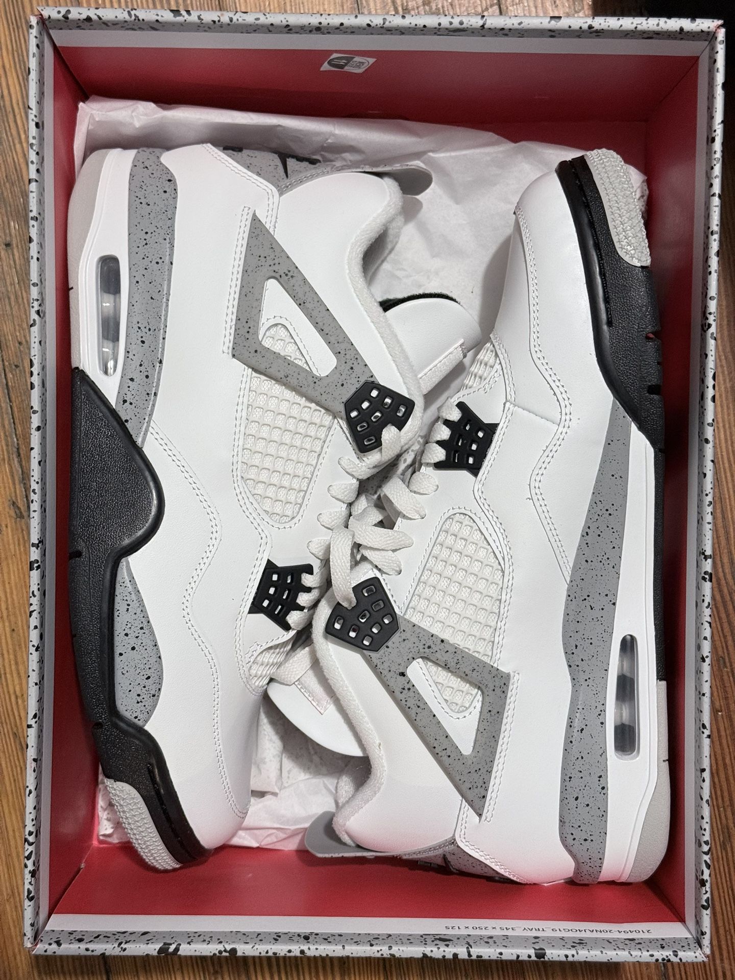 Air Jordan 4 “White Cement” Size 11 DS