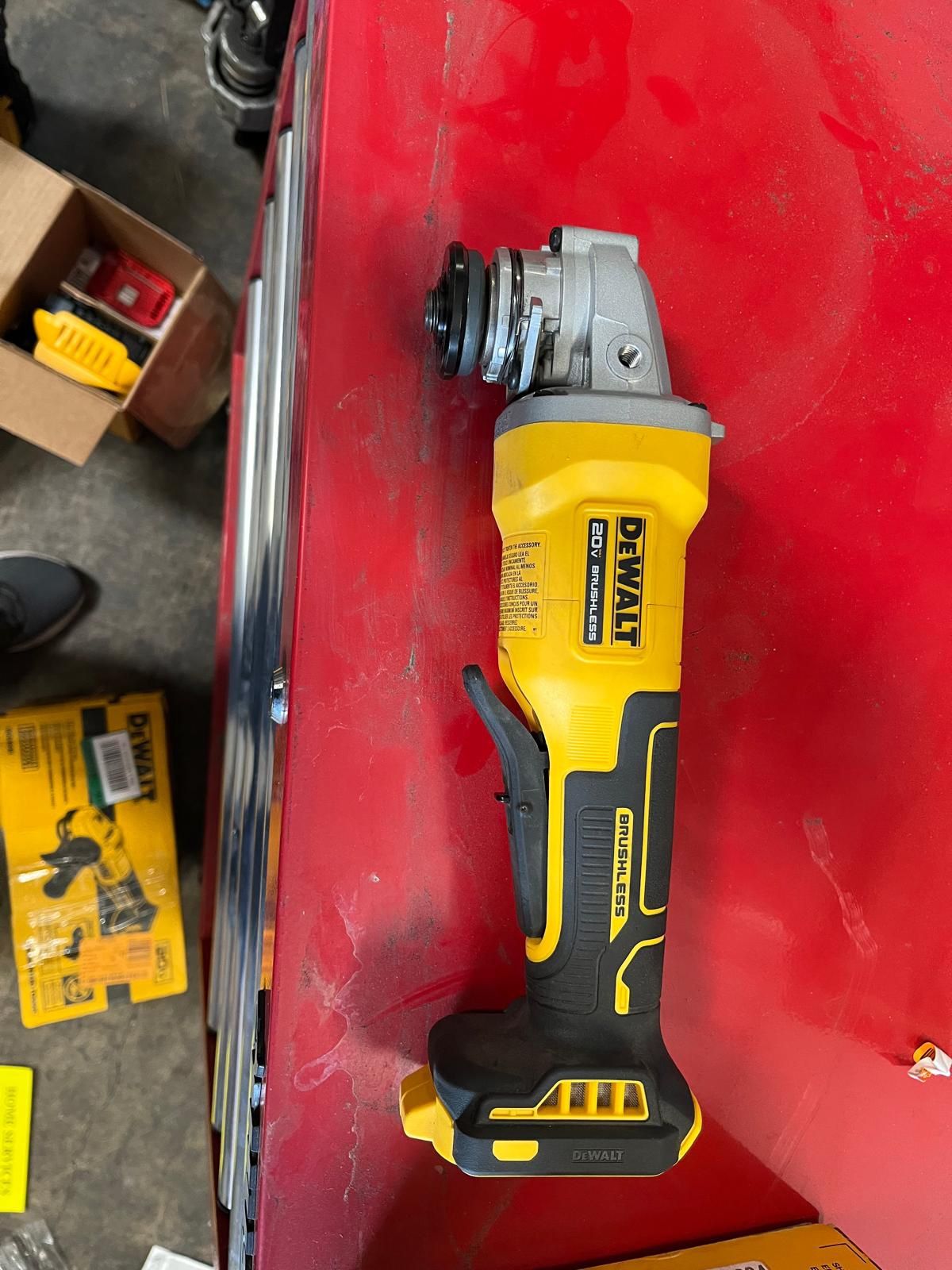 DEWALT GRINDER