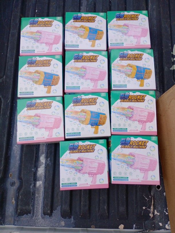 Rocket Bubble Gun Machine W/Lights