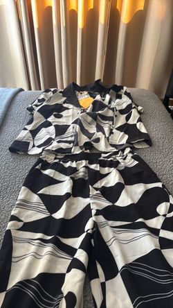 Black & White Abstract Print Two-Piece Set