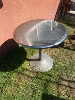 Table stainless steel the top