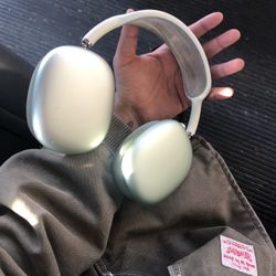 AirPod Max Pro (green)