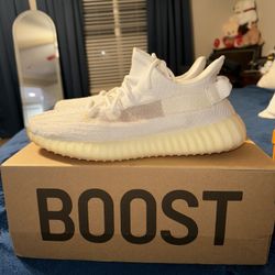 Yeezy Boost 350 V2