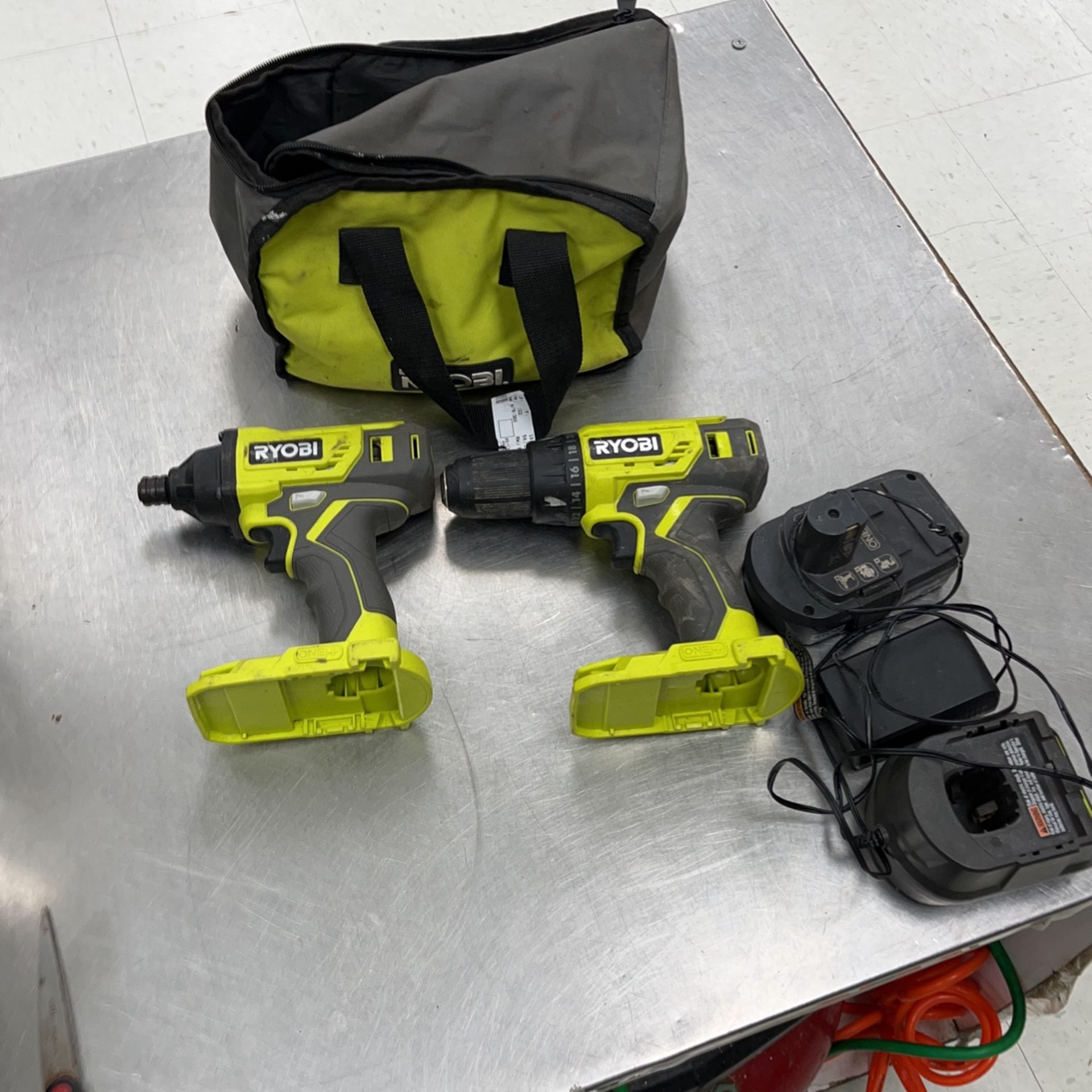 Ryobi 2 Pc Cordless Combo Battery Charger Bag