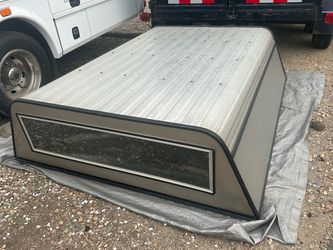 camper shell 61/2 ft, long