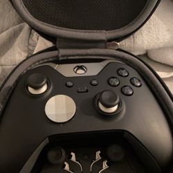 Xbox Elite Series 1 Controller – Fully Refurbished – Local Pickup