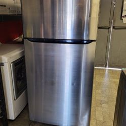 LG Top Freezer Refrigerator 33 Wide AQ20