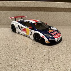 AUTOart Signatiure 1/18 McLaren 12C GT3 S. Loeb #9 Red Bull Diecast Model 81342