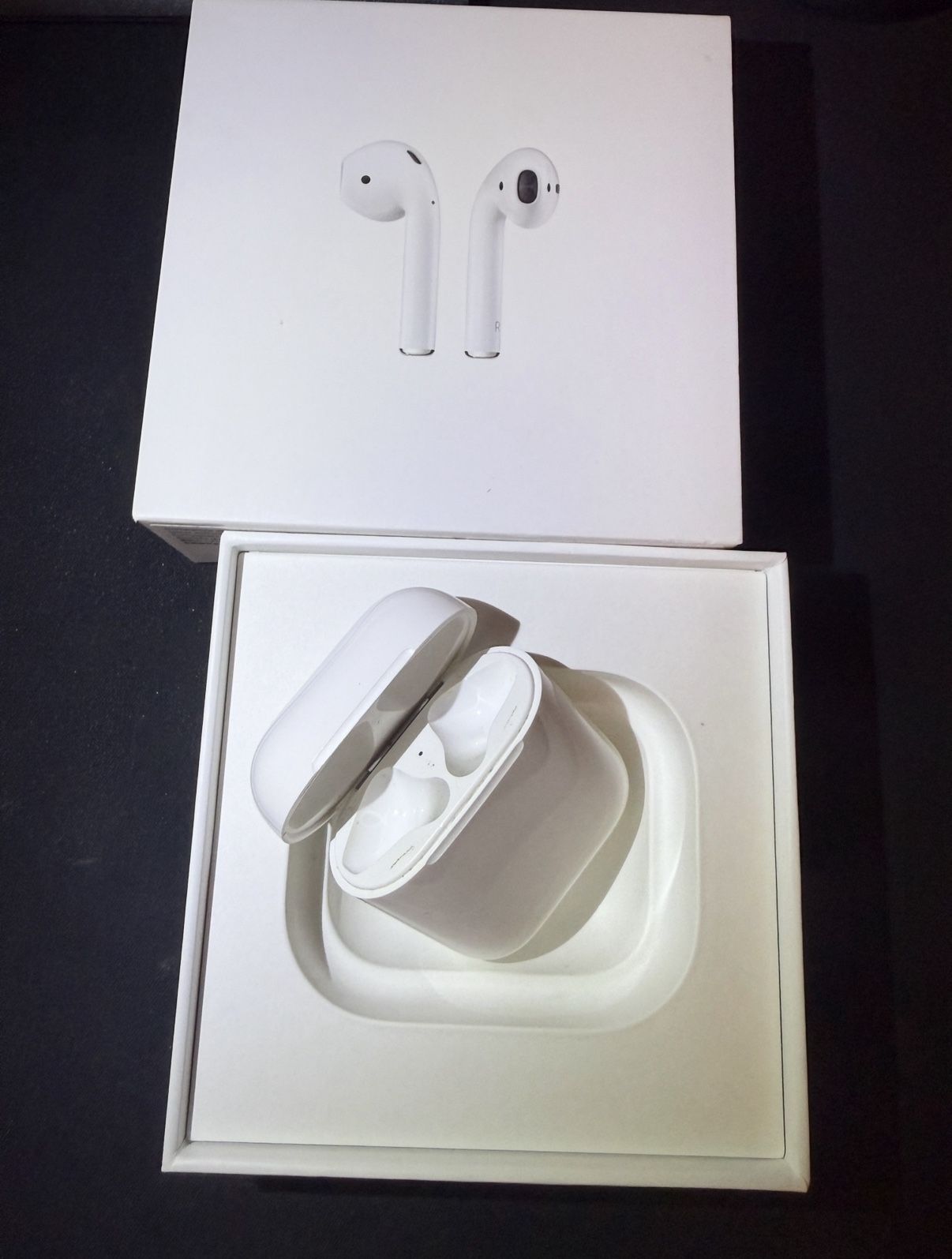 Original Airpods Gen 2 Charging Case