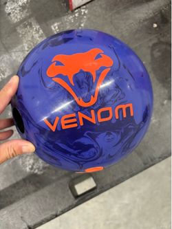 Motiv venom shock 15lb bowling ball