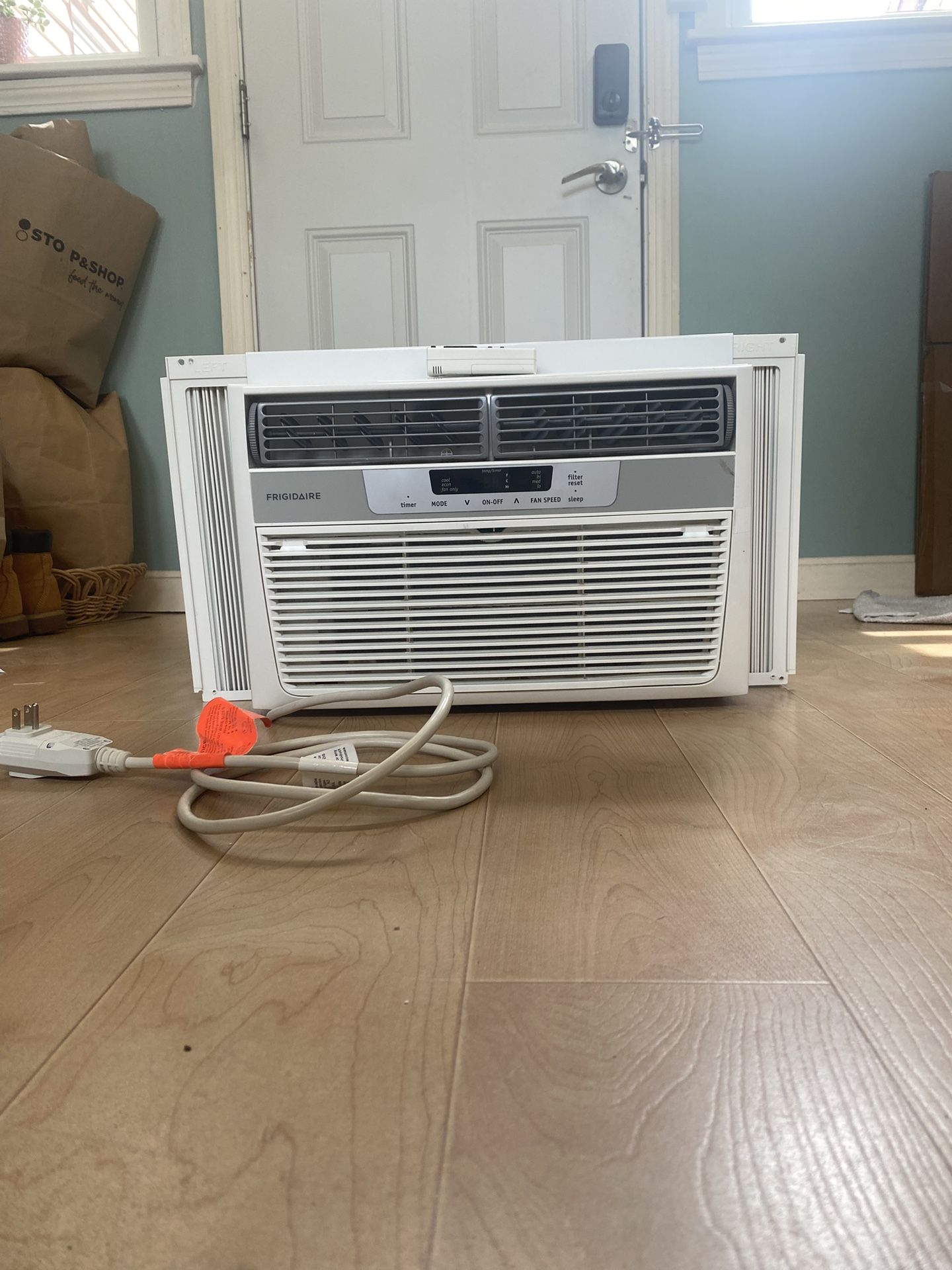 6000 BTU Air Conditioner
