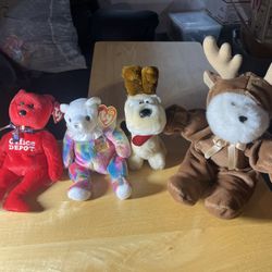 Stuffed Animals 