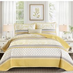 Quilt Set Queen Size, Yellow Grey Boho Striped Patchwork Leaves Printed Bedspread Coverlet Set 3 Pieces Soft Lightweight Microfiber Quilted Bedding Se