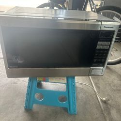 Panasonic Microwave $40